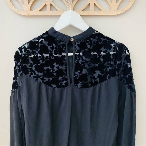 Altar'd State Long Sleeve Velvet Blouse Black Sz Small - Picture 7 of 10
